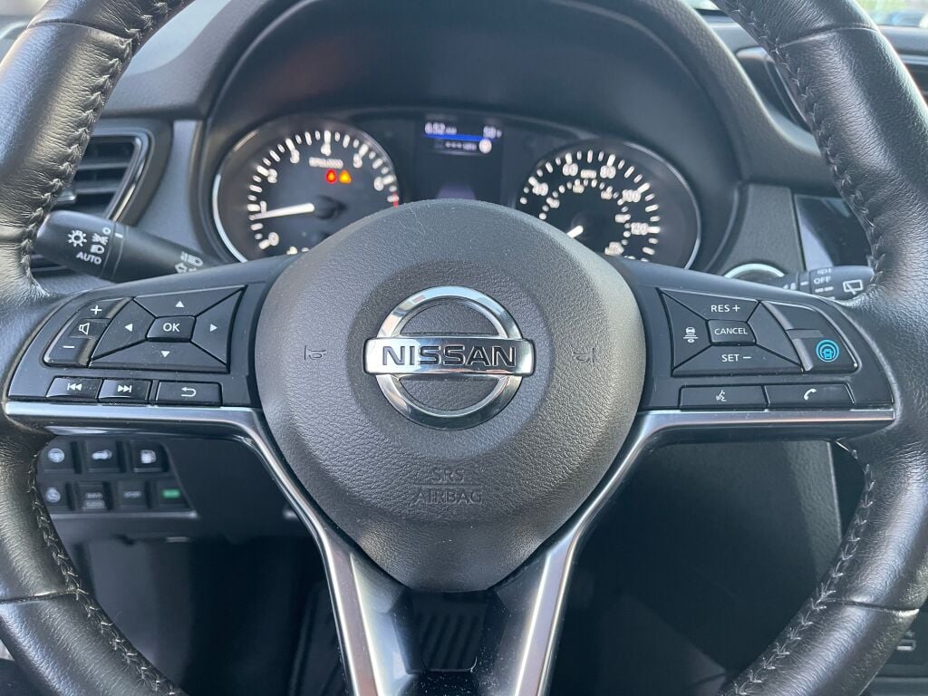 2019 Nissan Rogue SV photo 15