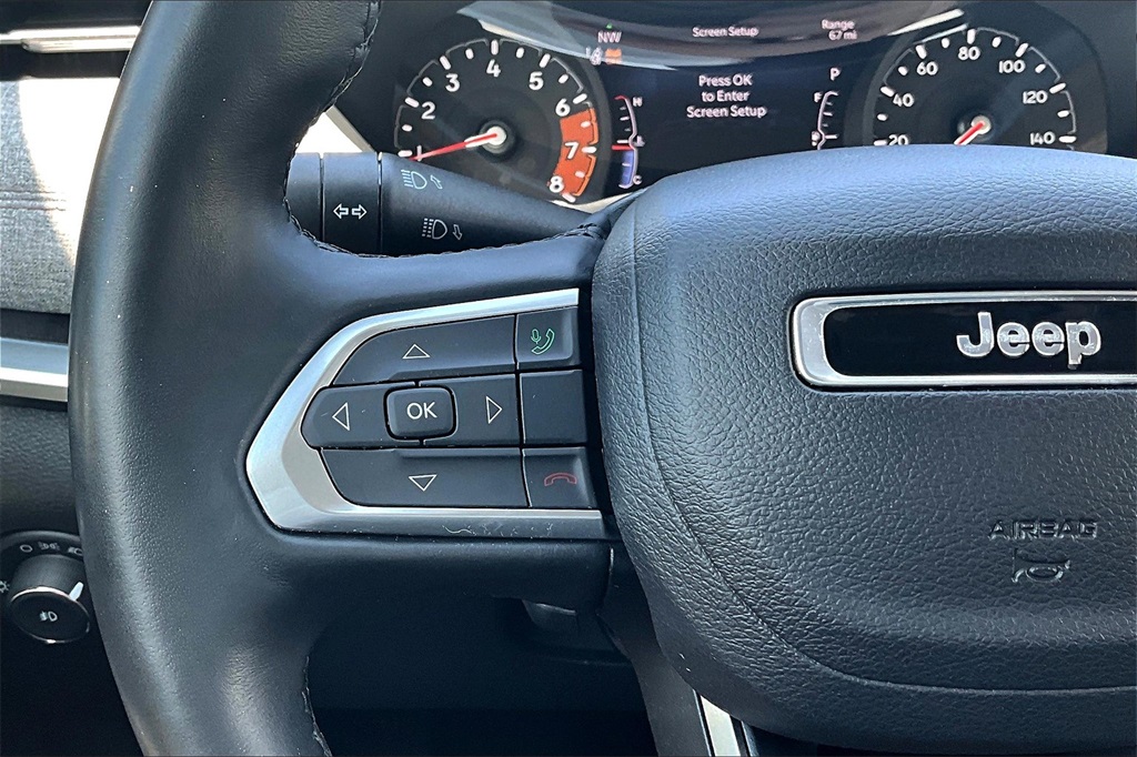 2022 Jeep Compass Latitude Lux photo 18