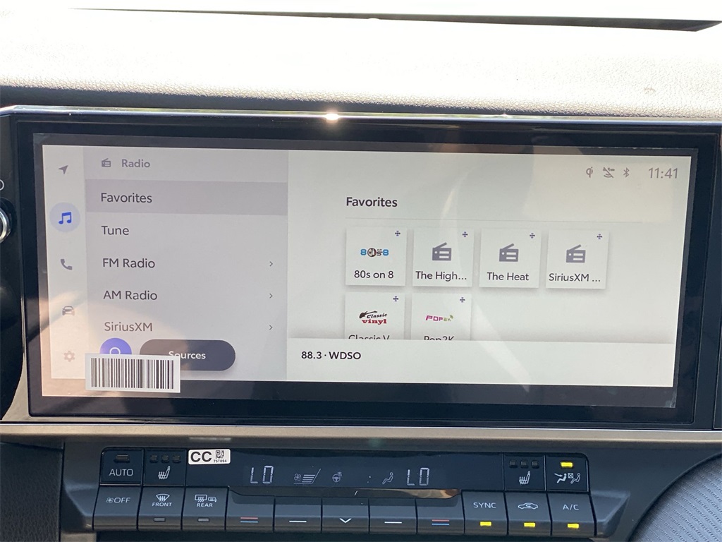 2025 Toyota Camry SE photo 12