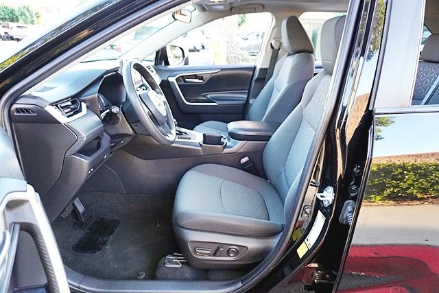 Used 2023 Black Toyota XLE image 13