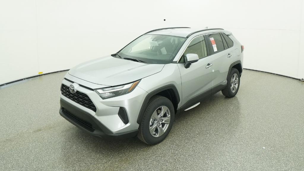 2025 Toyota RAV4 XLE's photo