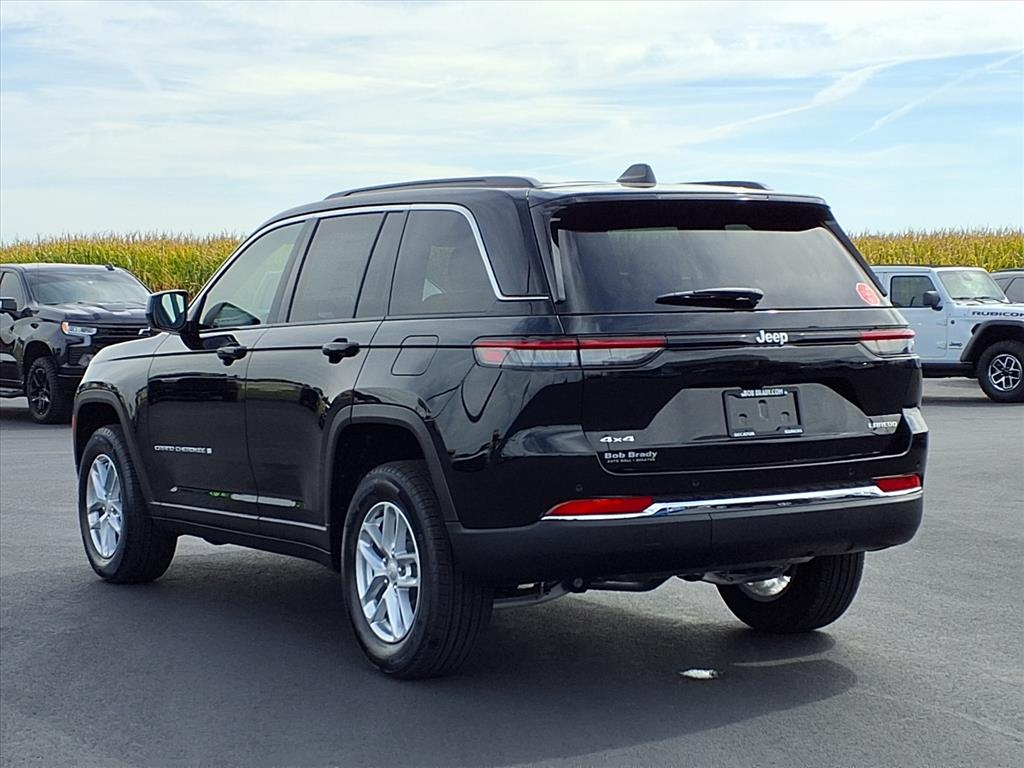 2025 Jeep Grand Cherokee Laredo X photo 9