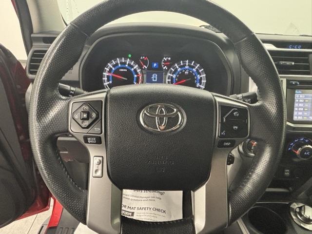 2019 Toyota 4Runner SR5 photo 17