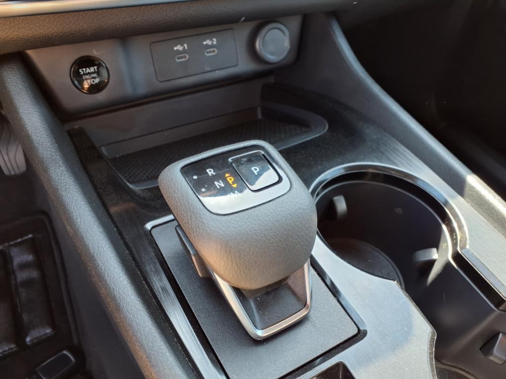 2024 Nissan Rogue S photo 14