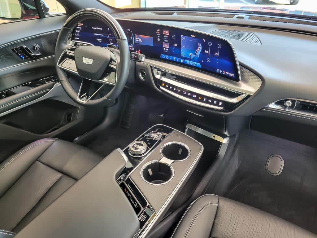 2024 Cadillac Lyriq Luxury photo 20