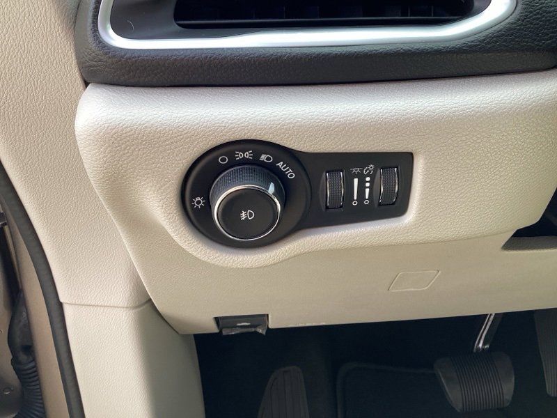 2018 Chrysler Pacifica Limited photo 21