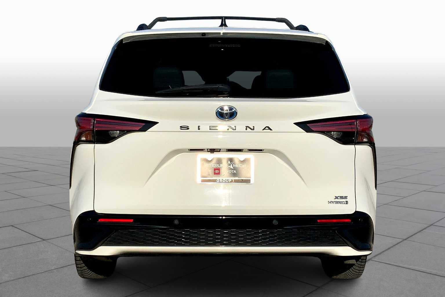 2021 Toyota Sienna XSE photo 4