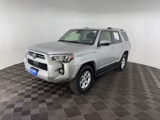 2024 Toyota 4Runner SR5 4WD photo 3