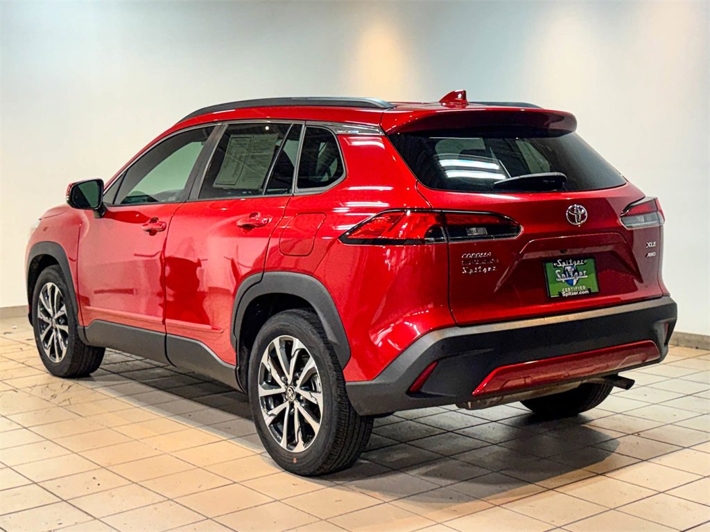 2022 Toyota Corolla Cross XLE photo 4