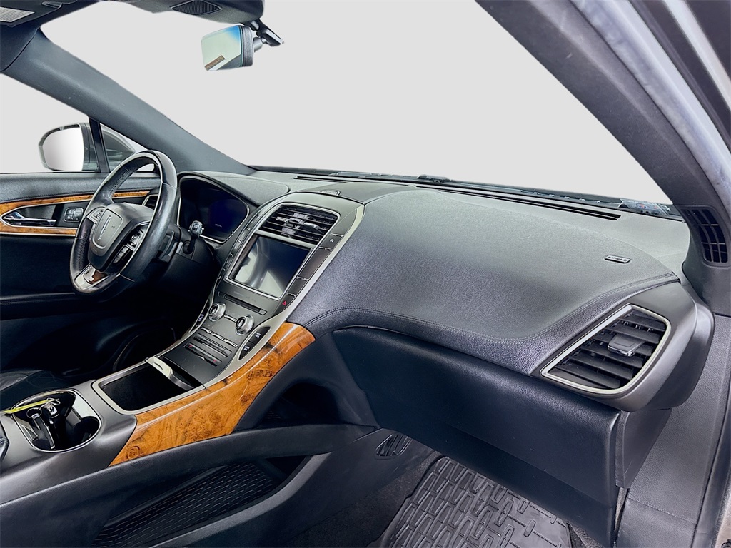 2019 Lincoln Nautilus Select photo 28