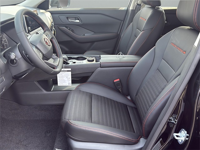 2026 Nissan Rogue SV photo 21