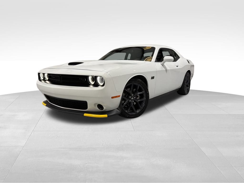 2023 Dodge Challenger R/T's photo