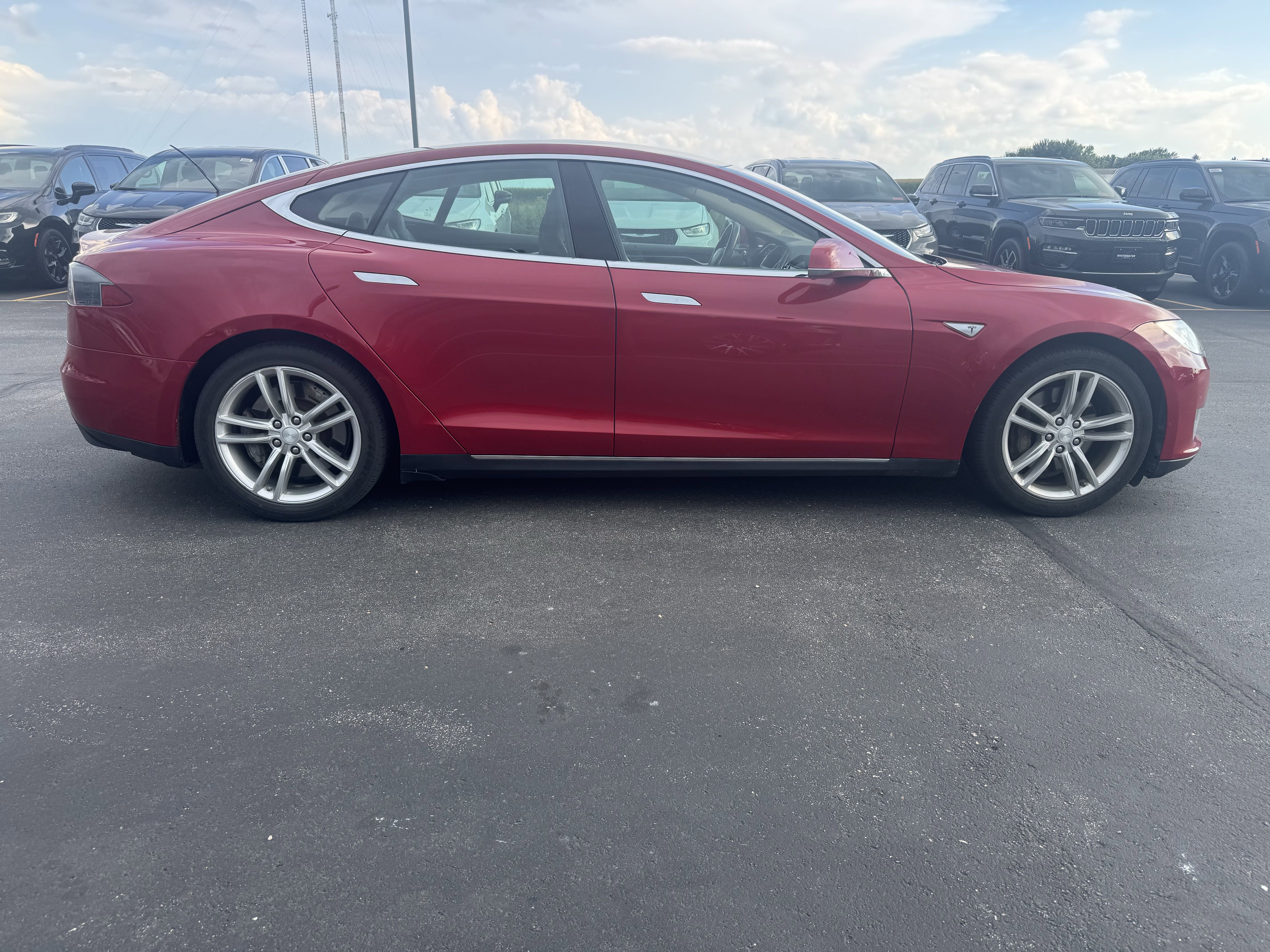 Used 2013 Tesla Model S S with VIN 5YJSA1CN0DFP09568 for sale in Burnsville, Minnesota