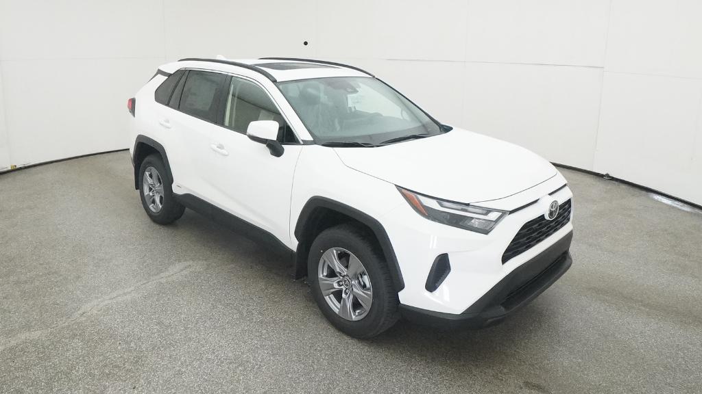 2025 Toyota RAV4 Hybrid XLE photo 25