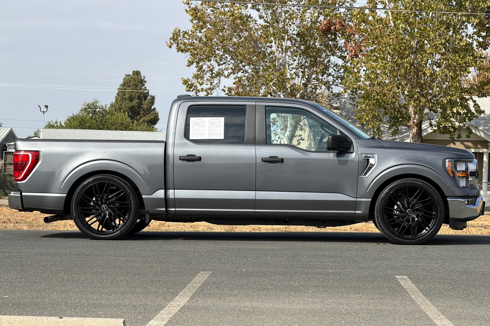 2023 Ford F-150 XLT photo 3