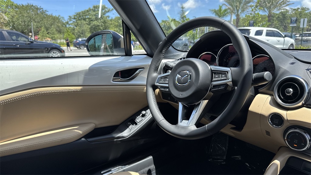2025 Mazda MX-5 Miata Miata Grand Touring photo 19
