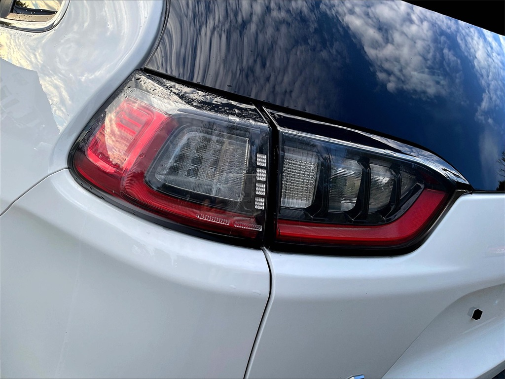 2019 Jeep Cherokee Limited photo 27