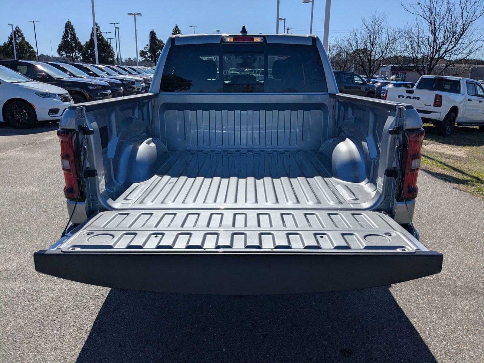 2025 Ram 1500 Tradesman photo 25