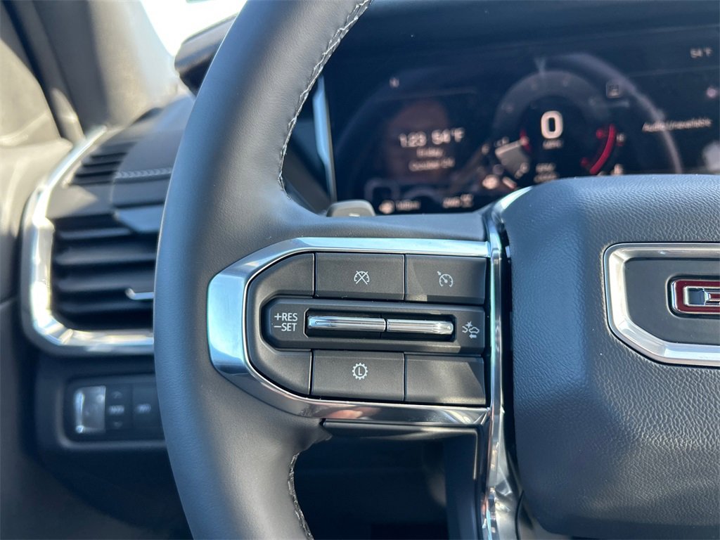 2026 GMC ACADIA - Image 17