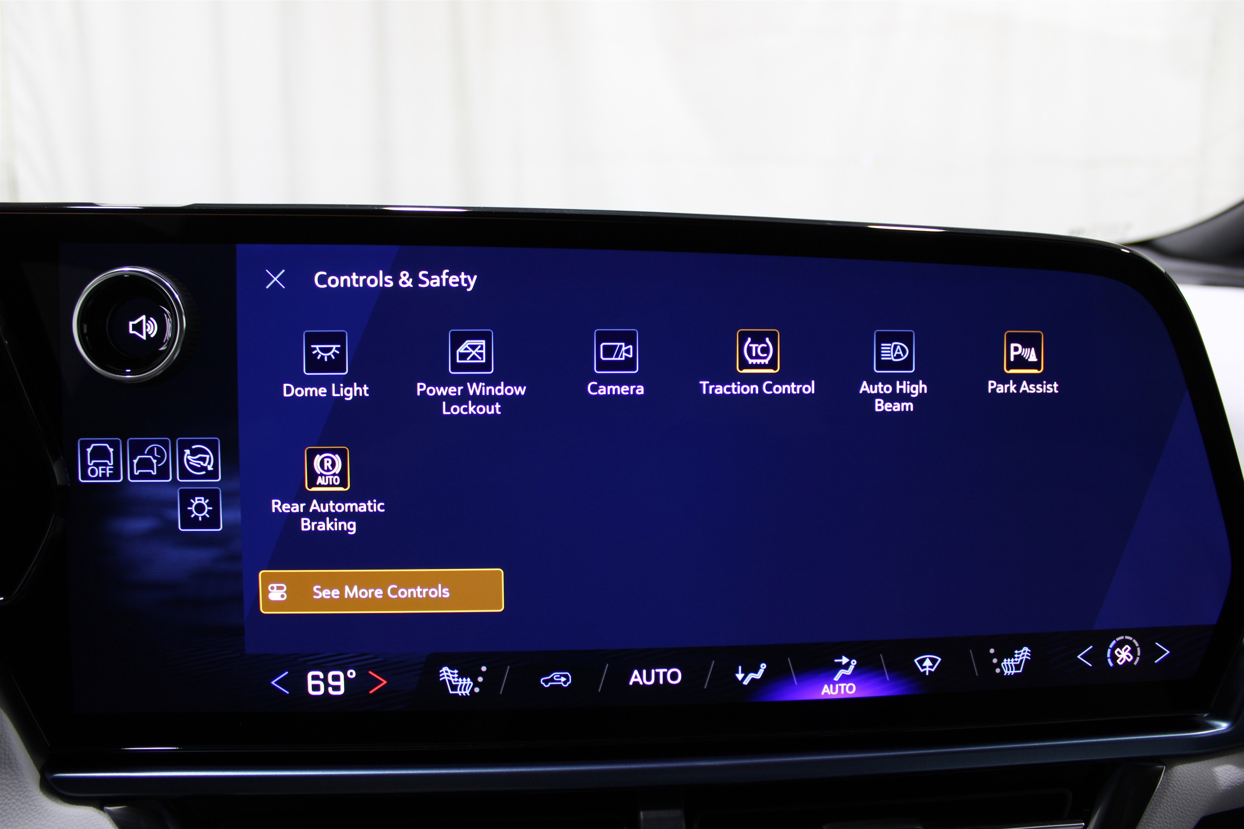 2026 Chevrolet Equinox EV LT photo 18