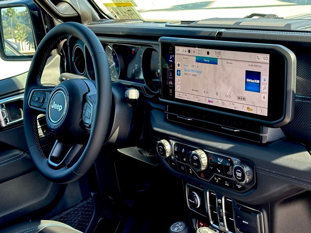 2025 Jeep Wrangler Rubicon 4xe photo 16