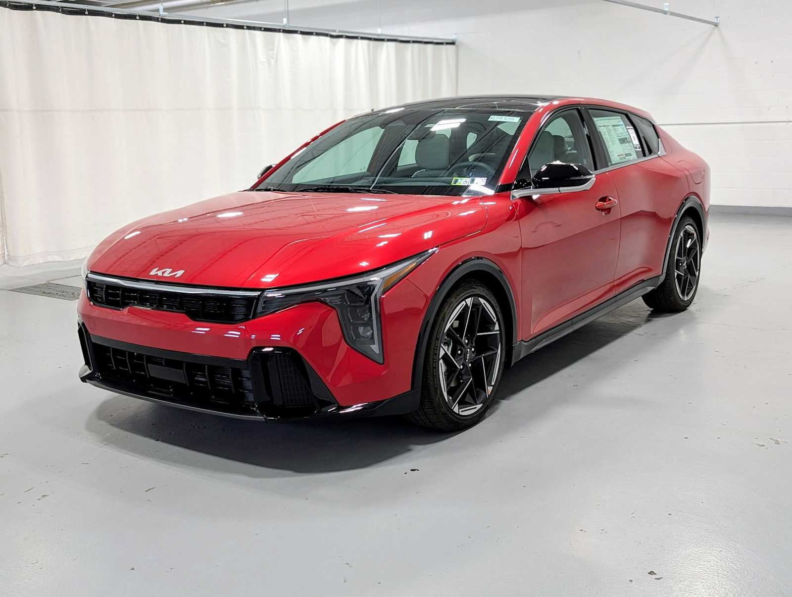 2025 Kia K4 GT-Line's photo