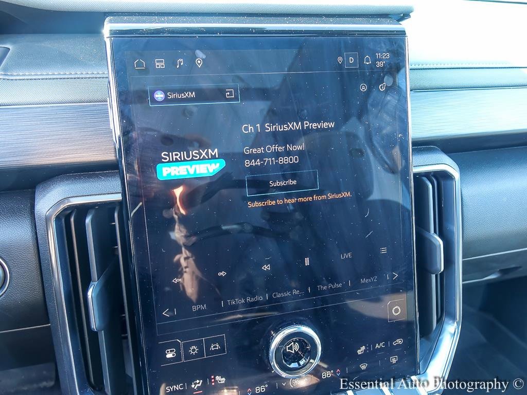 2024 GMC ACADIA - Image 18