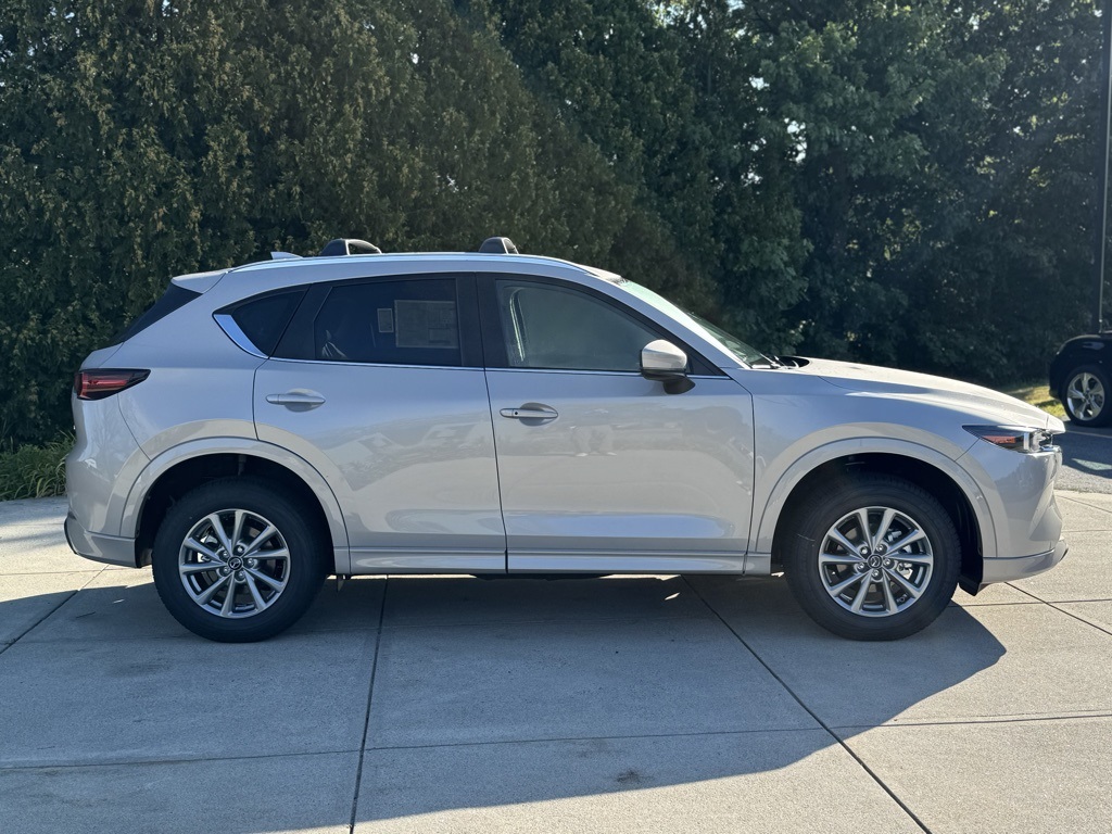 2025 Mazda CX-5 2.5 Select photo 4