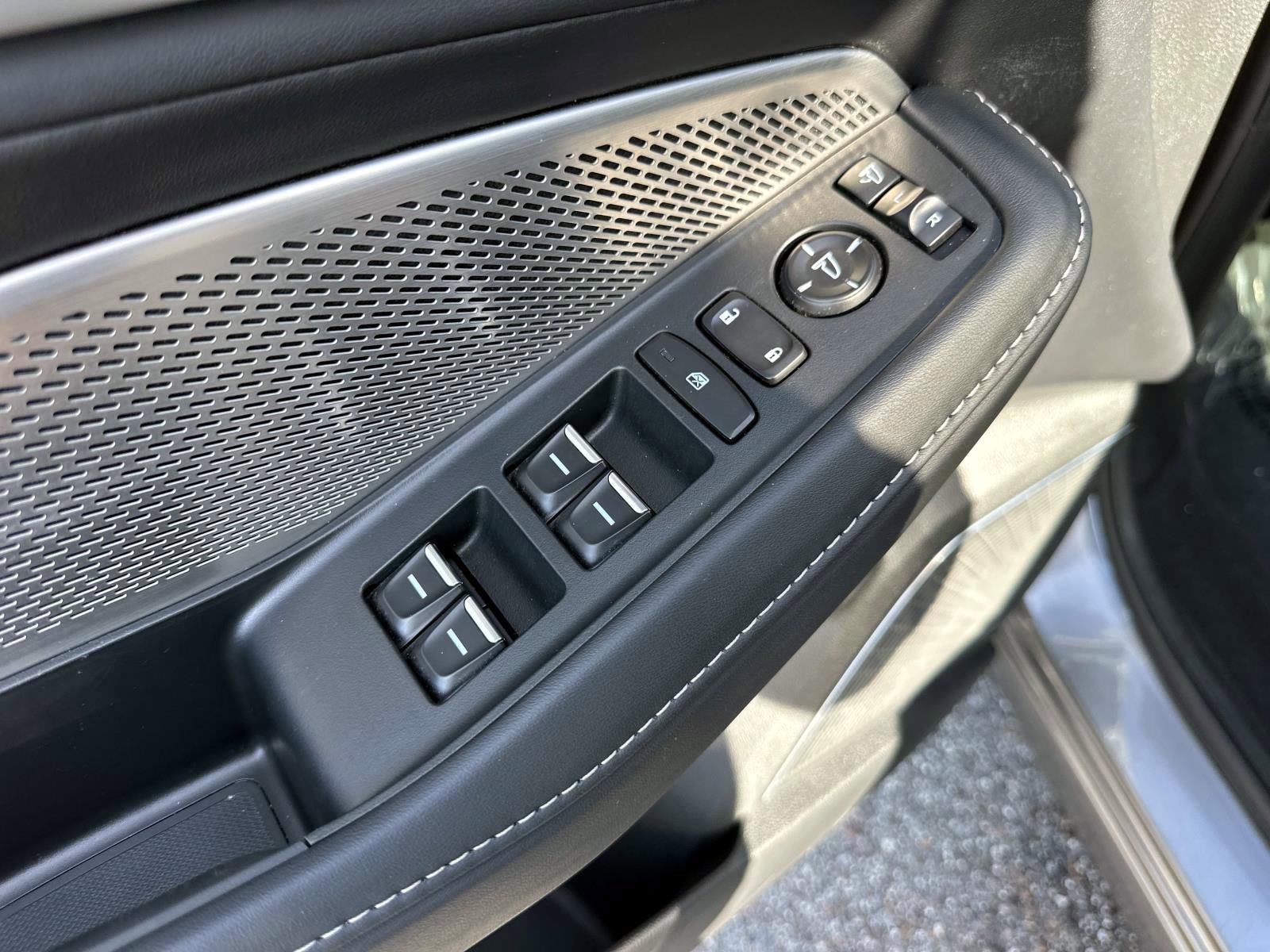 2023 Acura MDX Technology photo 17