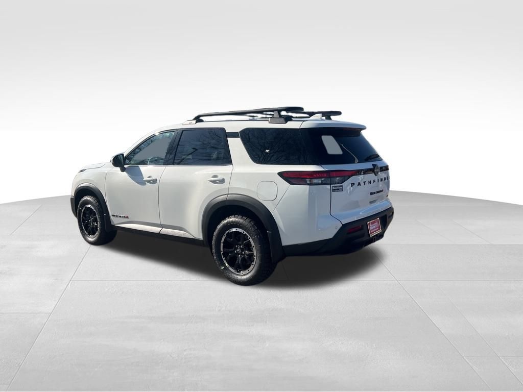 2025 Nissan Pathfinder Rock Creek photo 2