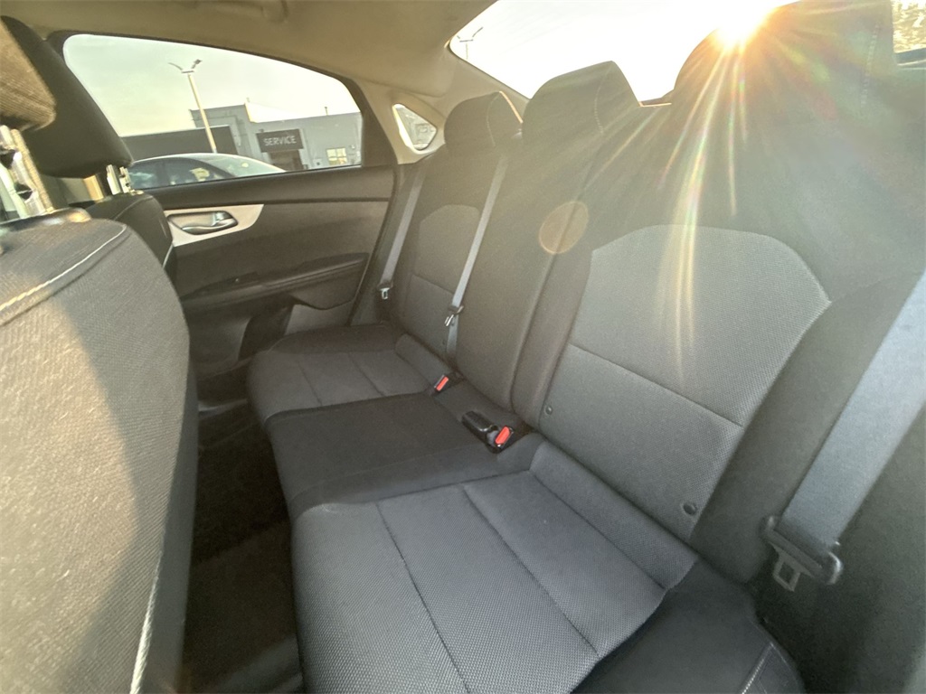 2023 Kia Forte LXS photo 23
