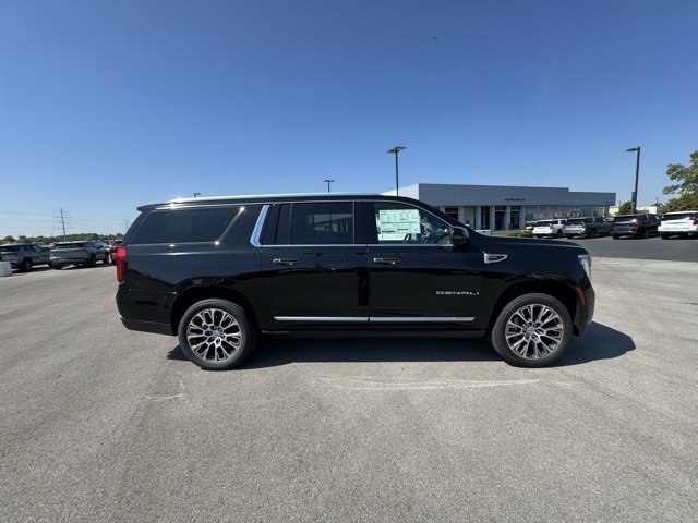 2025 Gmc Yukon XL Denali photo 2
