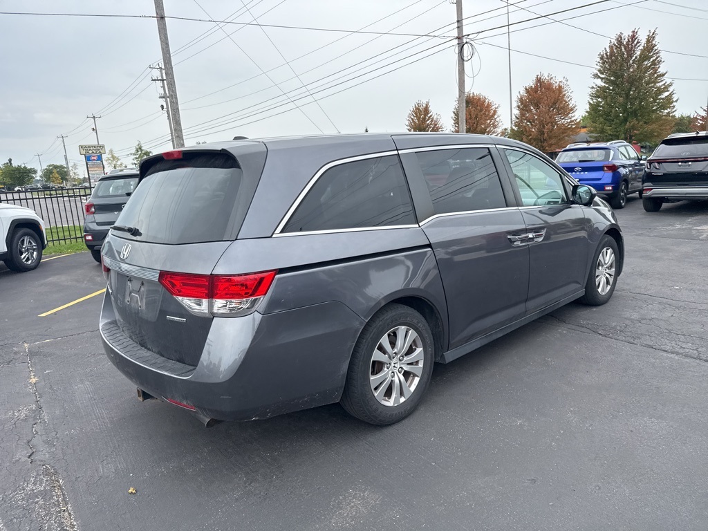 2017 Honda Odyssey SE photo 5