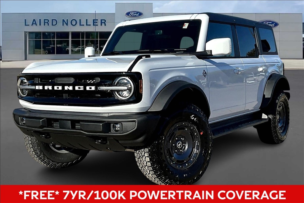 2025 Ford Bronco 4-Door Outer Banks's photo