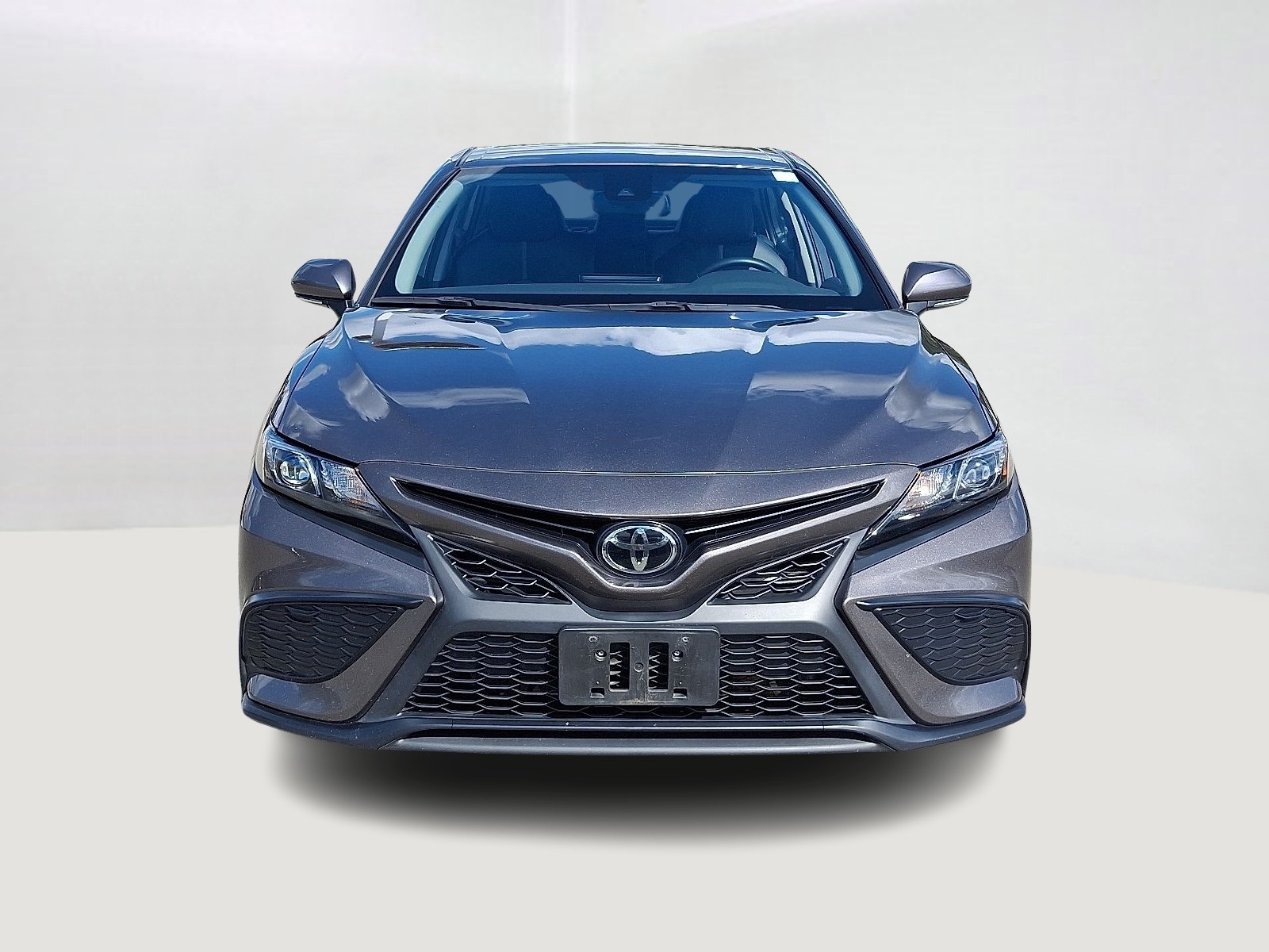 2023 Toyota Camry SE photo 2