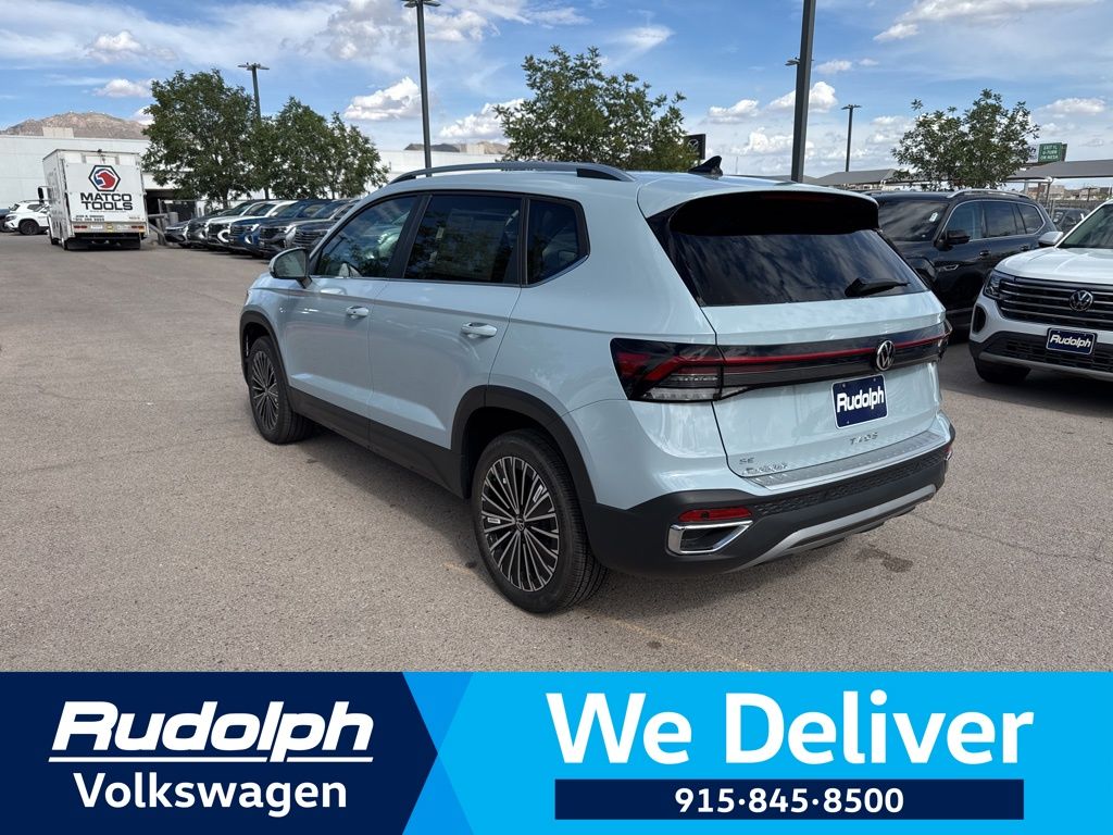 2025 Volkswagen Taos SE photo 2