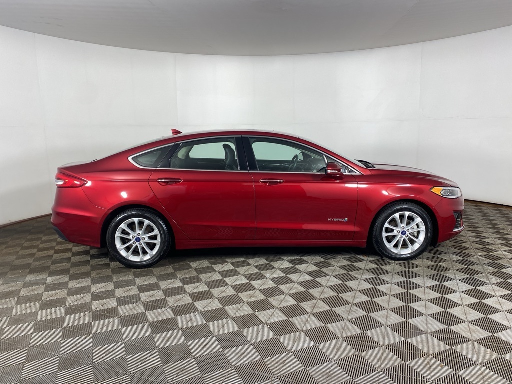 2019 Ford Fusion Hybrid SEL photo 4