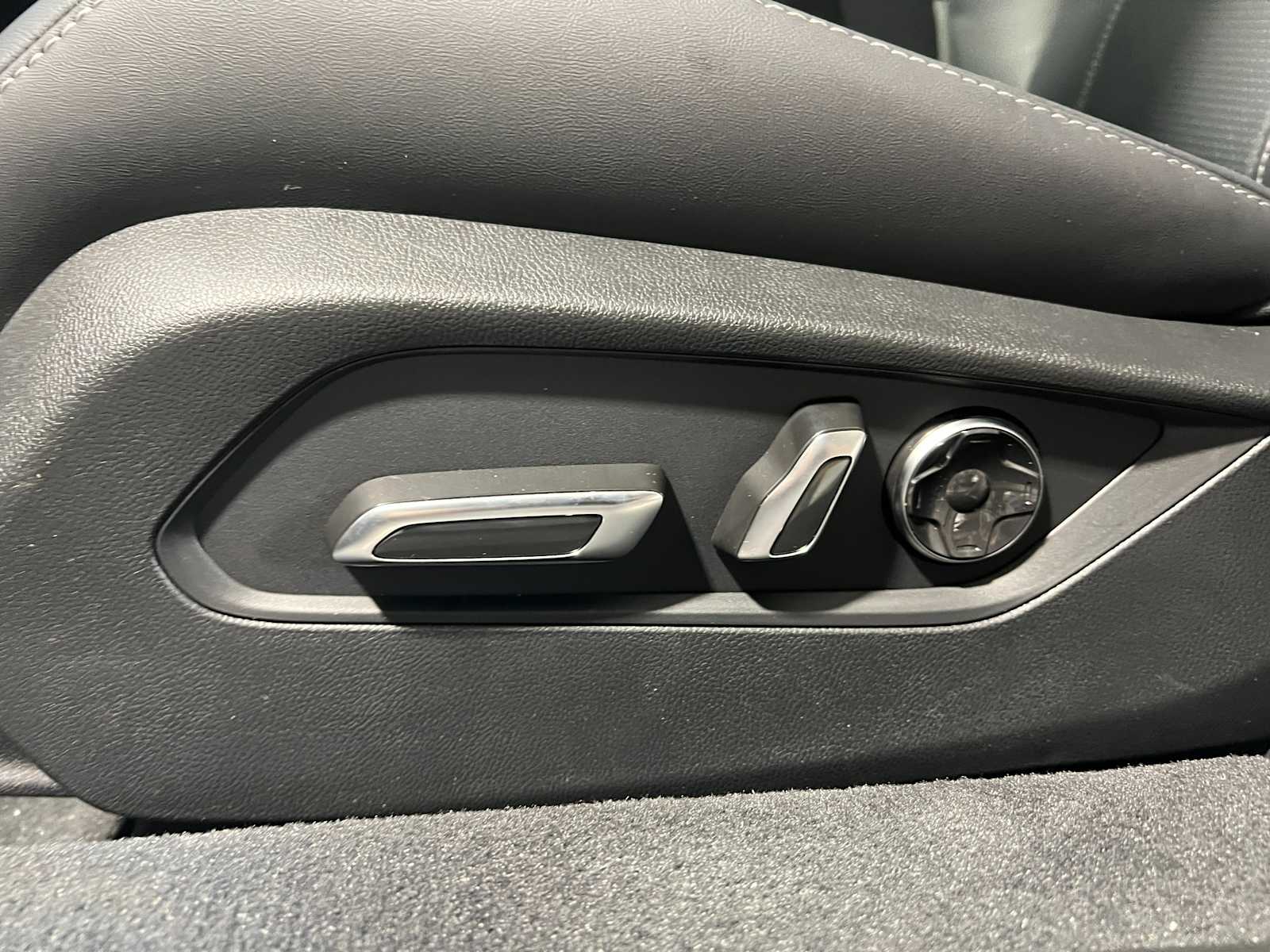 2025 Acura TLX Technology photo 15