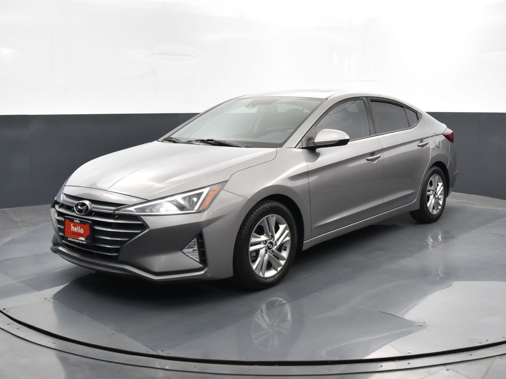 2020 Hyundai Elantra Value Edition photo 4