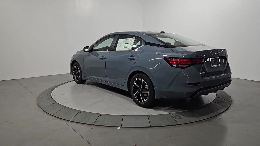 2025 Nissan Sentra SV photo 3