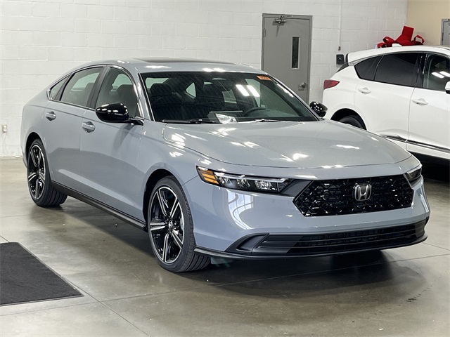 2025 Honda Accord Sport photo 3