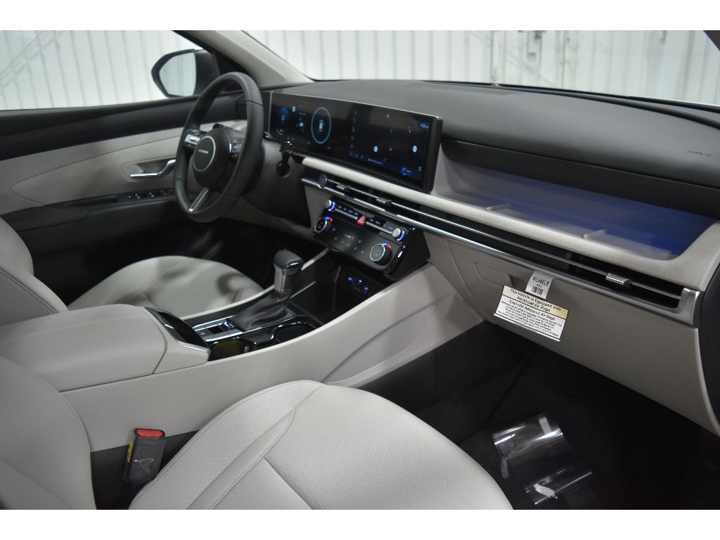 2025 Hyundai Tucson SEL Convenience photo 24