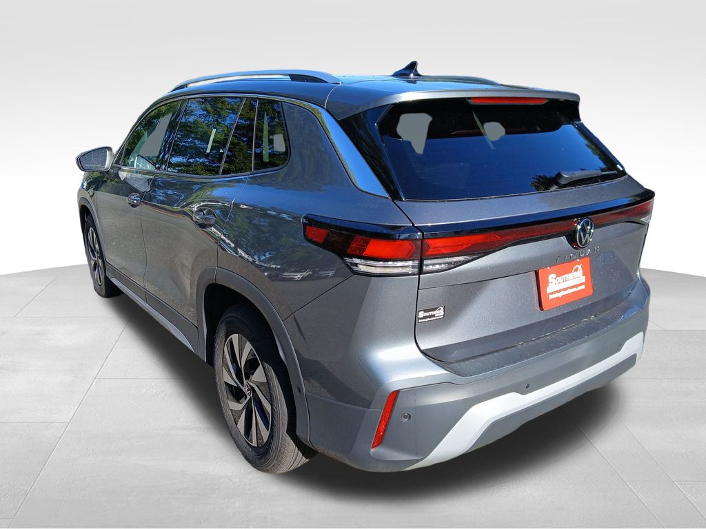 2025 Volkswagen Tiguan S photo 3