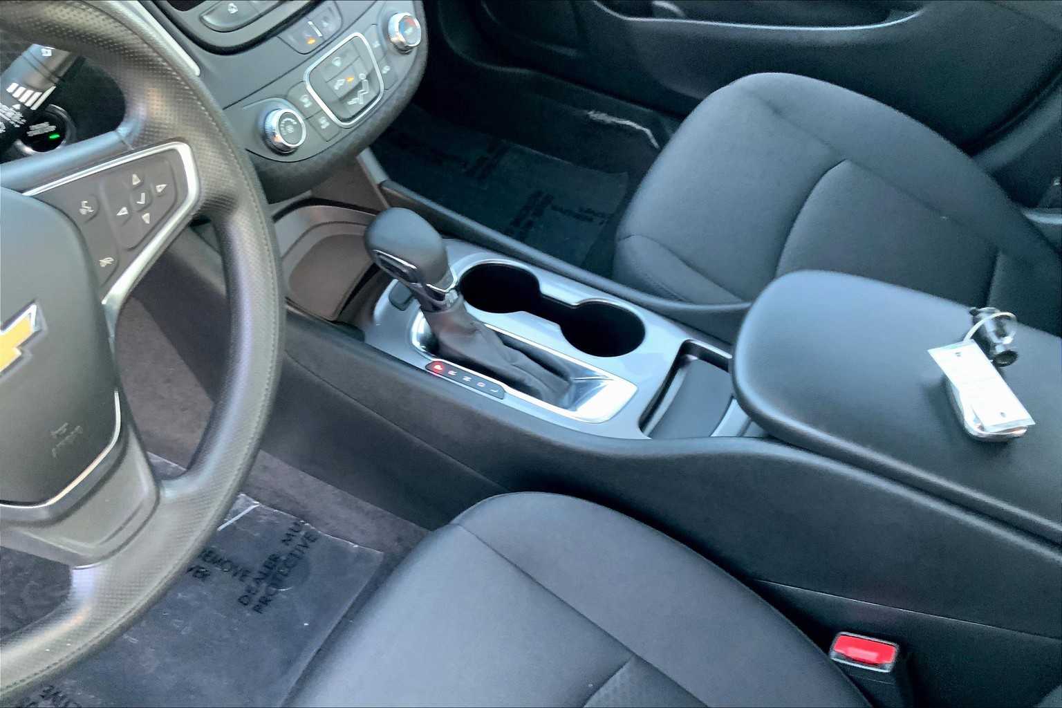 2022 Chevrolet Malibu LS photo 15