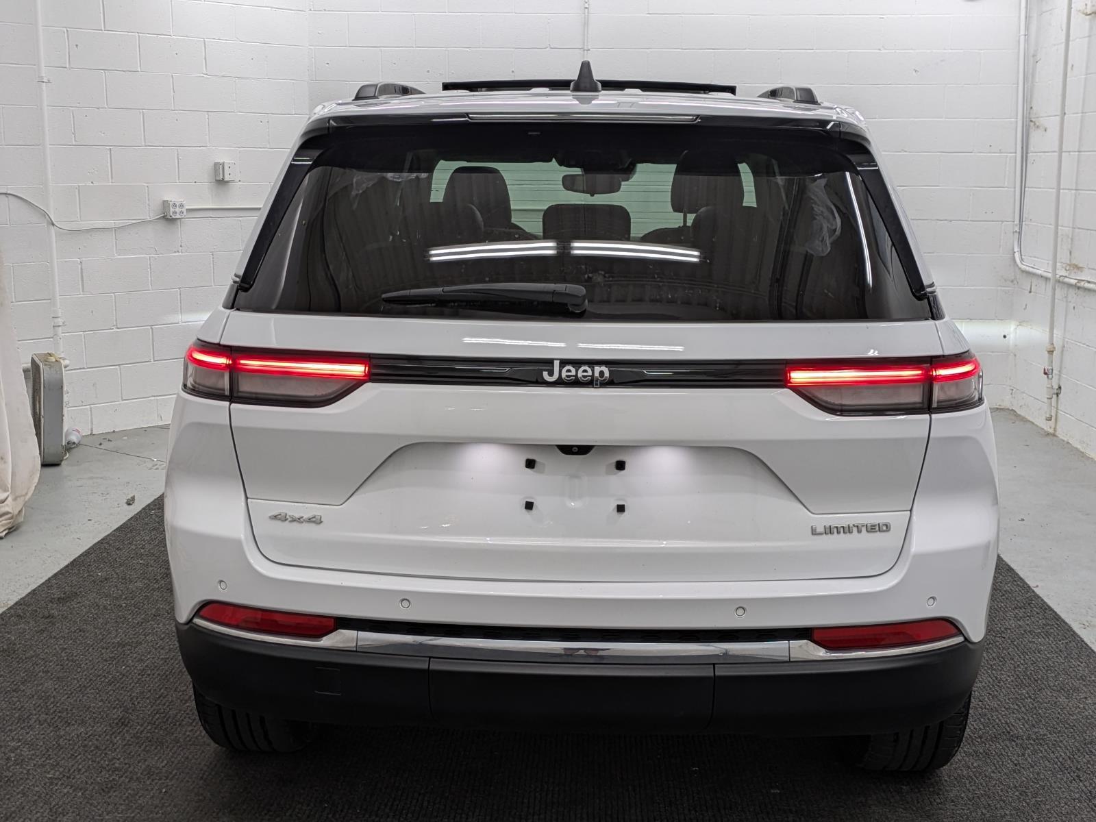 2022 Jeep Grand Cherokee Limited photo 17