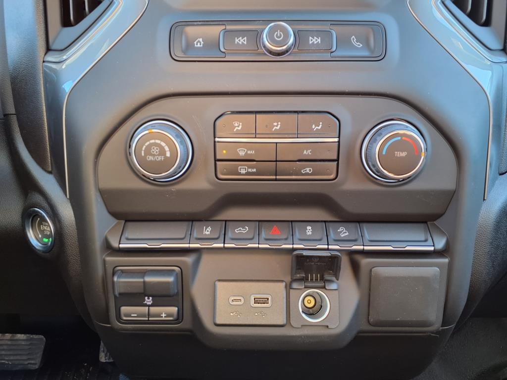 2025 Chevrolet Silverado 3500HD photo 16