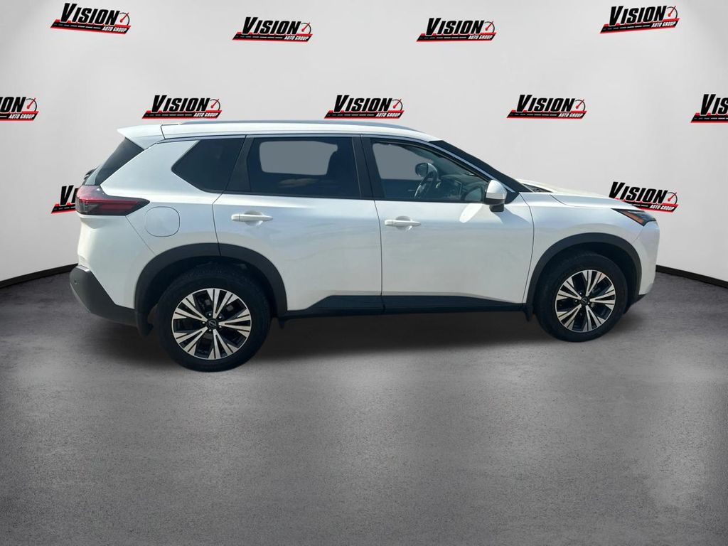2023 Nissan Rogue SV photo 4