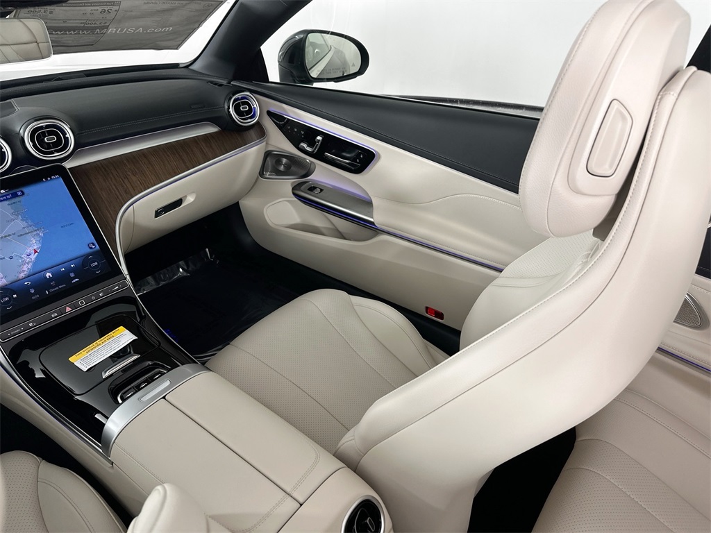 2026 Mercedes Benz CLE 300 4MATIC Cabriolet photo 21