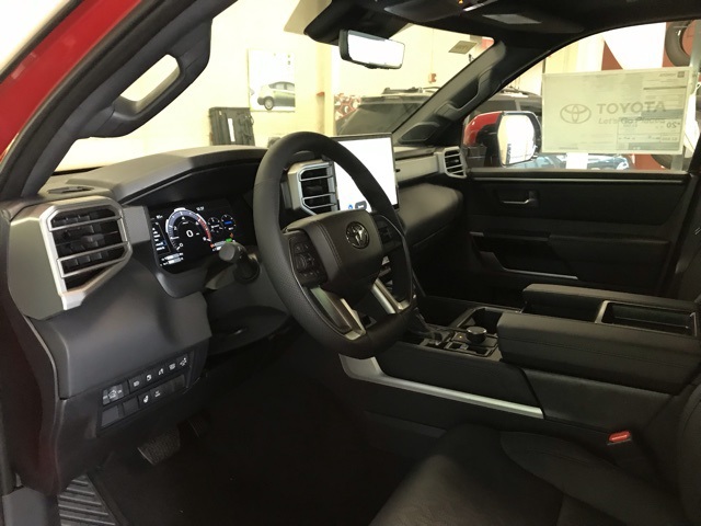 2025 Toyota Tundra Limited CrewMax photo 10