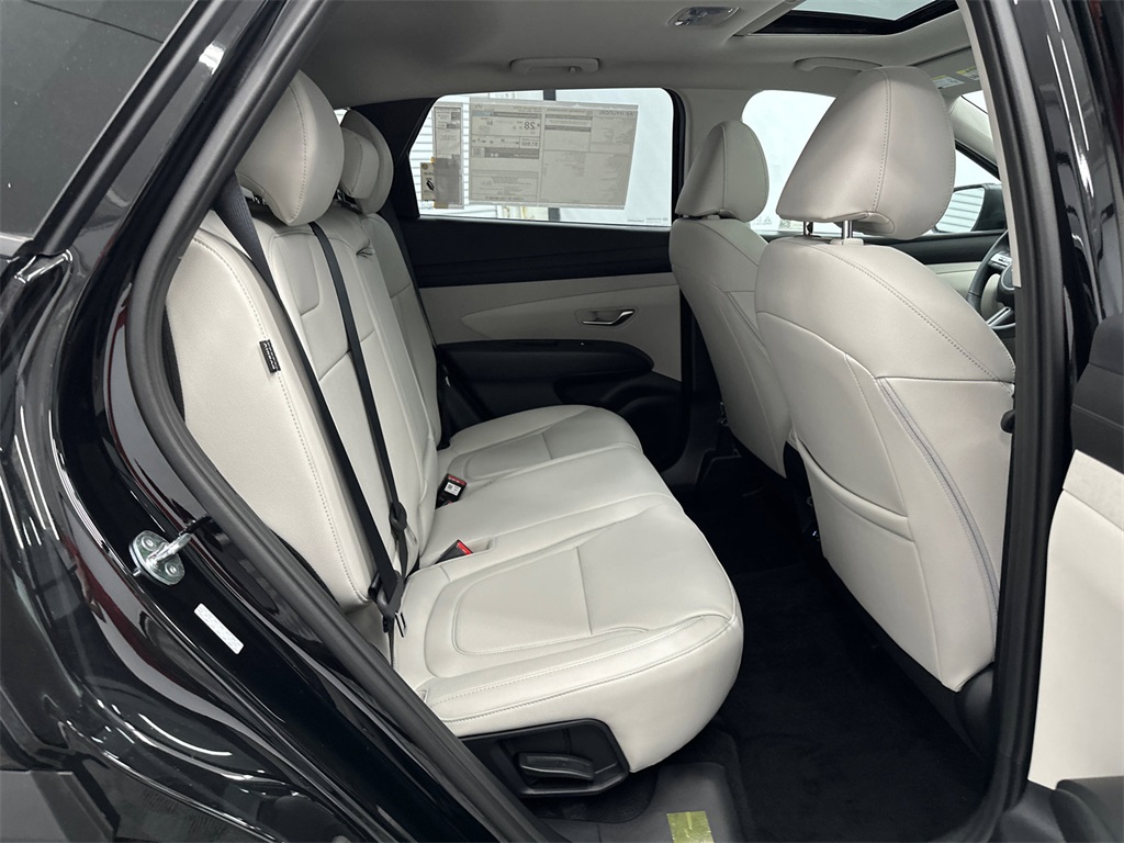 2025 Hyundai Tucson SEL photo 14